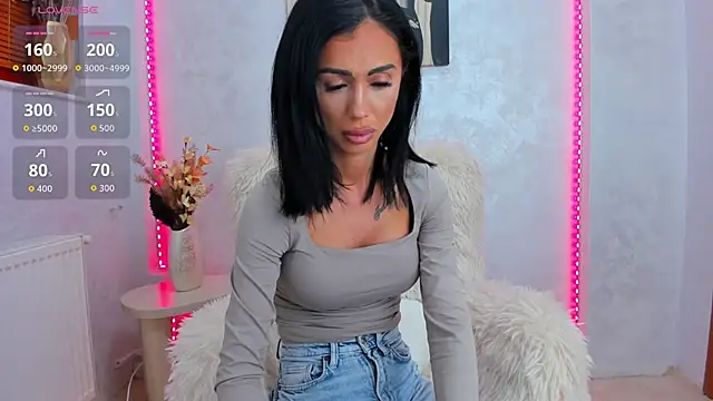 ParissHiltonX online show from April 2026 04:10:02 AM