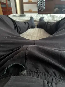 Snapshot of mikimakim chatting on April 2026 09:06:01 AM mikimakim online show from April 2026 09:06:01 AM