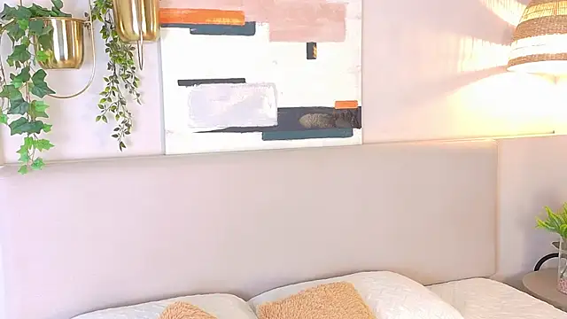 LanaRozz online show from November 2025 07:34:02 PM