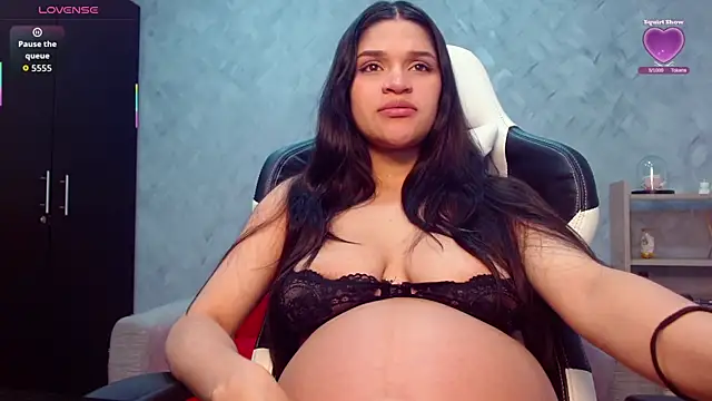 Roxxi 2110 online show from October 2025 01:50:02 AM