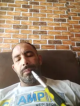 Snapshot of salimbasha chatting on September 2025 11:43:02 AM salimbasha online show from September 2025 11:43:02 AM