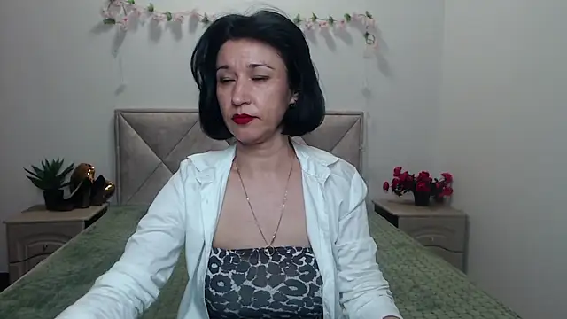 Snapshot of CameronEnns chatting on May 2026 12:13:02 PM CameronEnns online show from May 2026 12:13:02 PM