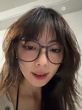 xuannv0000 online show from March 2026 04:03:01 PM