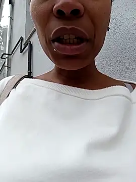 Flacidas online show from November 2025 09:00:02 AM