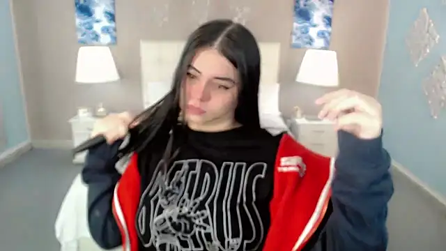 maddissonivanova online show from November 2025 07:15:02 PM