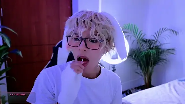 taichi bluy online show from October 2025 07:56:01 PM