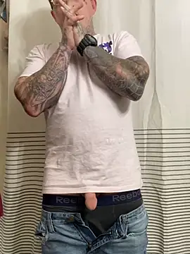 Snapshot of Bwcgoonie chatting on September 2025 11:37:02 PM Bwcgoonie online show from September 2025 11:37:02 PM