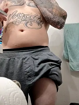 Snapshot of Bwcgoonie chatting on September 2025 09:31:02 AM Bwcgoonie online show from September 2025 09:31:02 AM