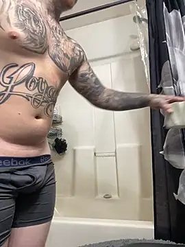 Snapshot of Bwcgoonie chatting on September 2025 10:26:01 PM Bwcgoonie online show from September 2025 10:26:01 PM