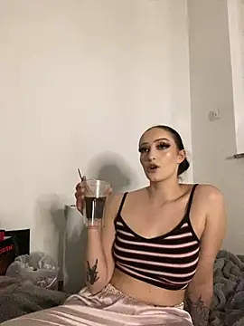 Tijara-im-Pyjama online show from November 2025 04:28:02 AM