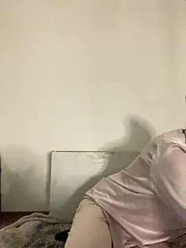 Tijara-im-Pyjama online show from November 2025 01:15:01 AM