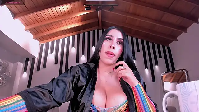 LeahLombardi  online show from October 2025 03:56:01 AM