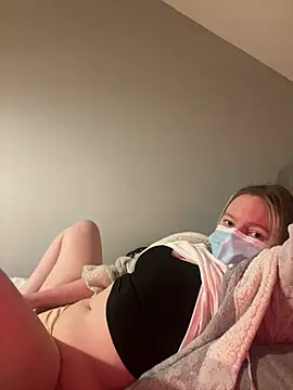 hazel wood21 online show from February 2026 07:23:01 PM