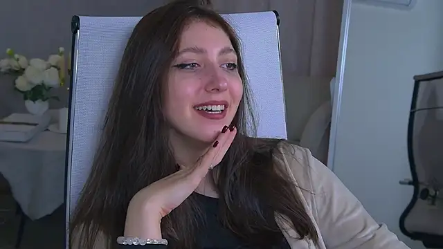 Mary Miiller online show from November 2025 05:50:02 AM