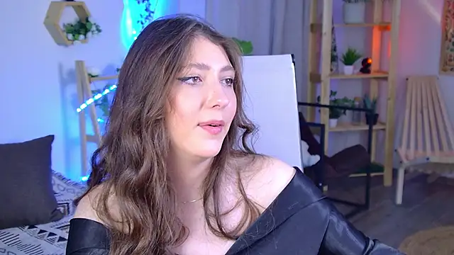 Mary Miiller online show from April 2026 01:41:02 PM