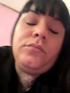 Snapshot of valen1891 chatting on September 2025 12:56:02 AM valen1891 online show from September 2025 12:56:02 AM