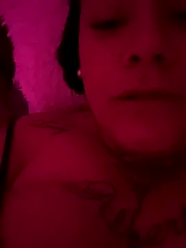 Snapshot of valen1891 chatting on October 2025 03:09:01 AM valen1891 online show from October 2025 03:09:01 AM