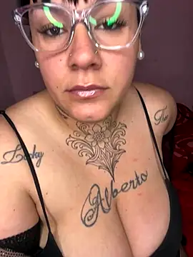 Snapshot of valen1891 chatting on October 2025 02:45:02 AM valen1891 online show from October 2025 02:45:02 AM