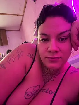 Snapshot of valen1891 chatting on March 2026 03:32:01 AM valen1891 online show from March 2026 03:32:01 AM