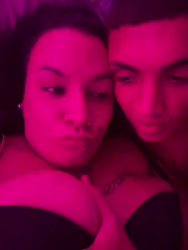 Snapshot of valen1891 chatting on April 2026 12:43:02 AM valen1891 online show from April 2026 12:43:02 AM