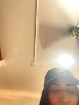 Rosa 25x online show from November 2025 02:43:02 PM