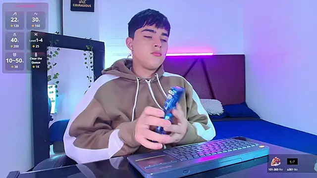 Lucass love online show from September 2025 01:35:01 PM