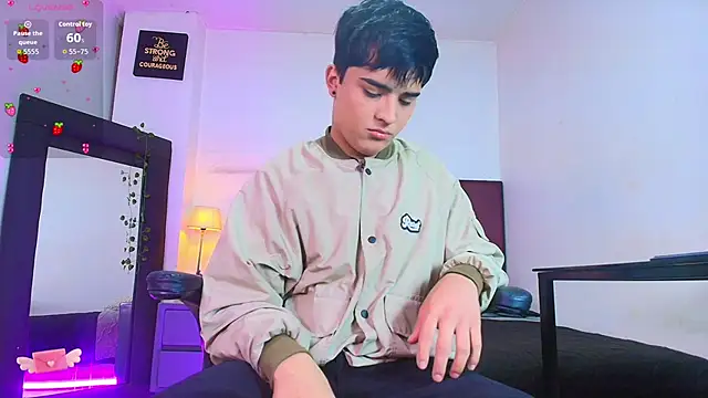 Lucass love online show from December 2025 12:54:01 PM