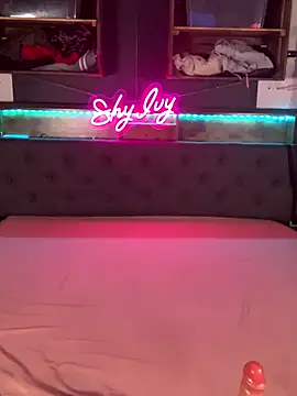 Snapshot of Shy_Ivy chatting on September 2025 08:34:02 PM Shy Ivy online show from September 2025 08:34:02 PM