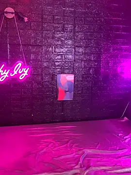 Snapshot of Shy_Ivy chatting on November 2025 10:53:02 PM Shy Ivy online show from November 2025 10:53:02 PM