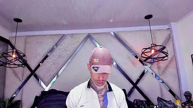 VinzenzRizzo online show from January 2026 04:16:01 AM