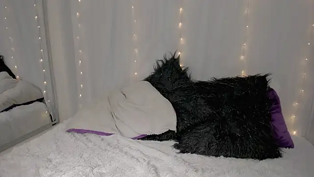 Snapshot of douglaszaens chatting on April 2026 02:53:02 AM douglaszaens online show from April 2026 02:53:02 AM