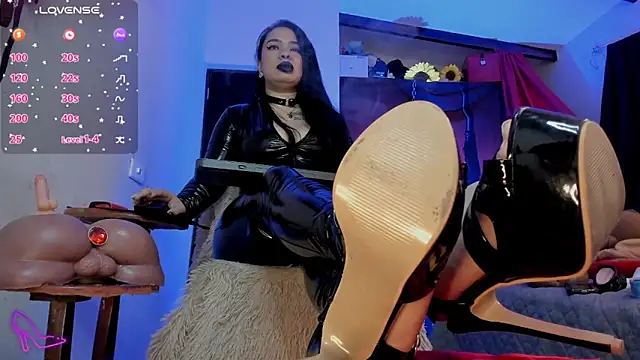 Dannia danne online show from March 2026 11:48:02 AM