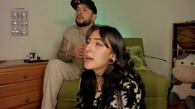 lola n apolo online show from October 2025 10:29:02 PM