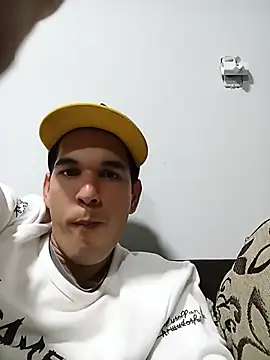 Snapshot of Alejandro260785 chatting on June 2026 08:57:01 PM Alejandro260785 online show from June 2026 08:57:01 PM