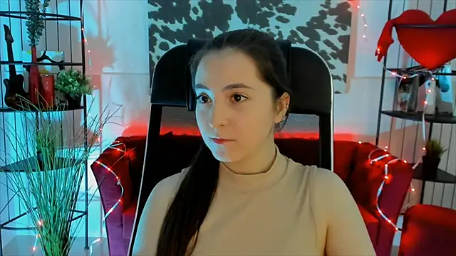 Snapshot of VirtuallVoyant chatting on September 2025 05:18:01 AM VirtuallVoyant online show from September 2025 05:18:01 AM