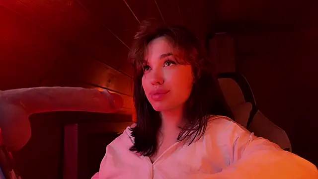 Snapshot of Crucio chatting on May 2026 08:50:02 PM Crucio online show from May 2026 08:50:02 PM