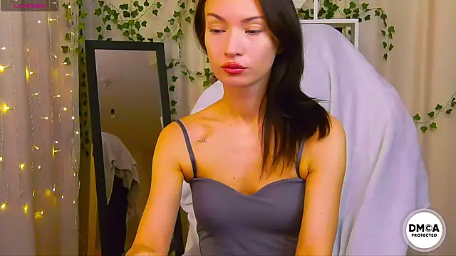 Kelly Mott online show from January 2026 01:51:01 AM