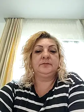 clarabbw47 online show from May 2026 06:18:01 AM