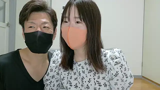 Snapshot of Miku-ooo chatting on September 2025 02:11:02 AM Miku-ooo online show from September 2025 02:11:02 AM