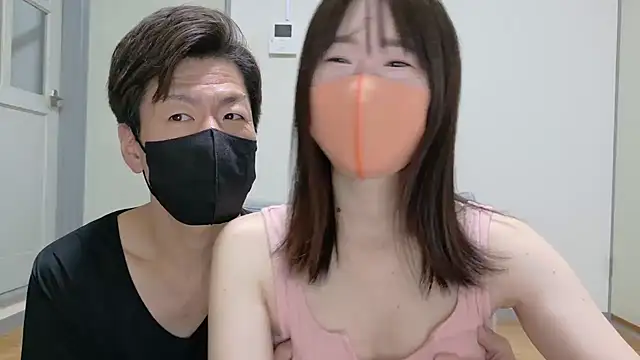 Snapshot of Miku-ooo chatting on September 2025 03:12:01 AM Miku-ooo online show from September 2025 03:12:01 AM