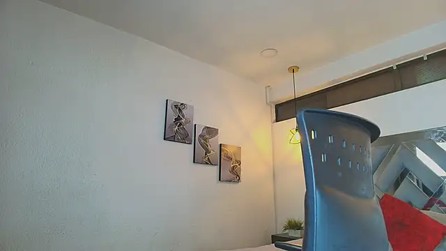 Snapshot of Rossi_ss1 chatting on February 2026 04:28:02 AM Rossi ss1 online show from February 2026 04:28:02 AM