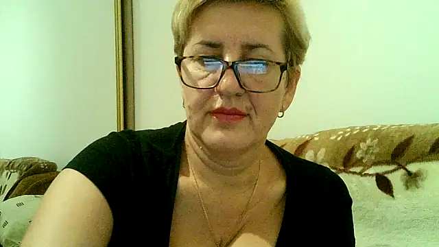 Dana4921 online show from October 2025 05:47:03 PM