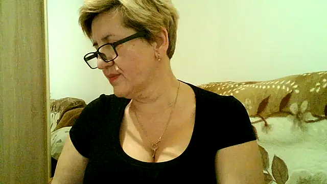 Dana4921 online show from December 2025 07:53:02 PM