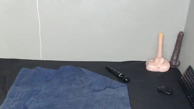 TrishahXo online show from February 2026 02:20:02 AM