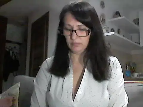 Elena48324 online show from April 2026 05:13:02 PM