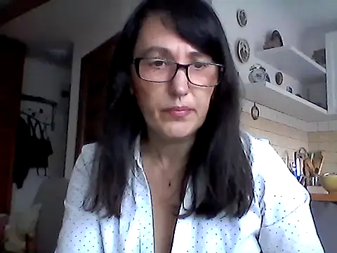 Elena48324 online show from April 2026 12:41:01 PM