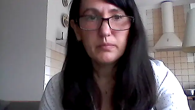 Elena48324 online show from April 2026 12:03:01 PM