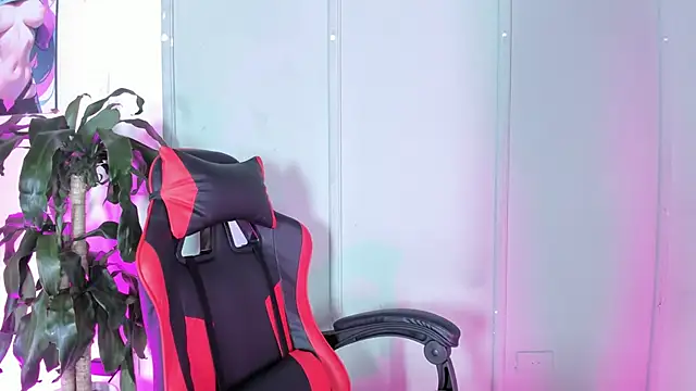 Zafiro  Brown online show from September 2025 12:32:01 PM