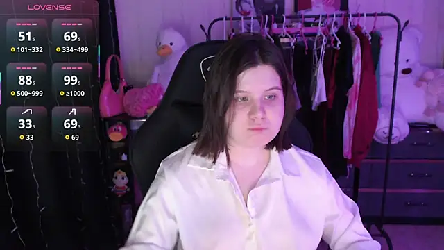 AmyVibess online show from April 2026 08:09:02 PM