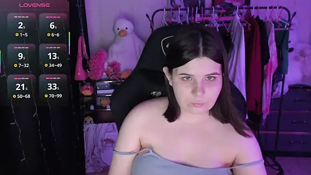 Snapshot of AmyVibess chatting on June 2026 06:14:01 PM AmyVibess online show from June 2026 06:14:01 PM